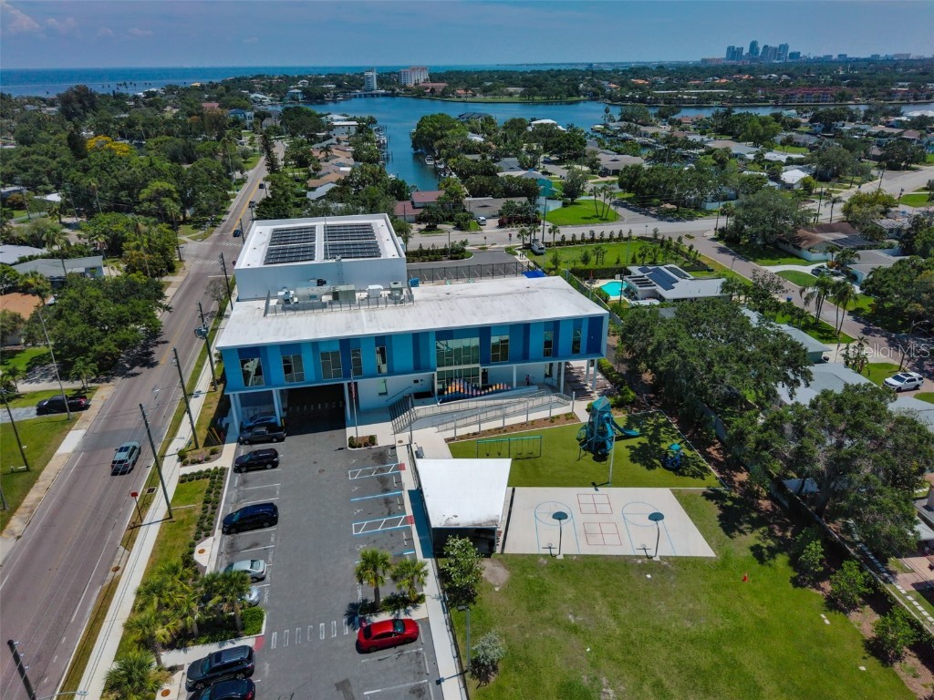 456 Rafael Boulevard NE Saint Petersburg FL 33704 TB8451567 image39