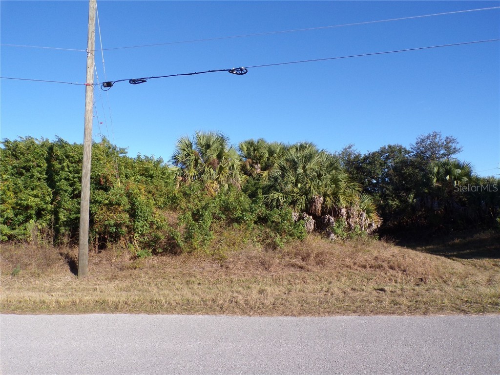 456 Rutland Circle Port Charlotte FL 33954 - LION HEART WATERWAY C7519225 image1