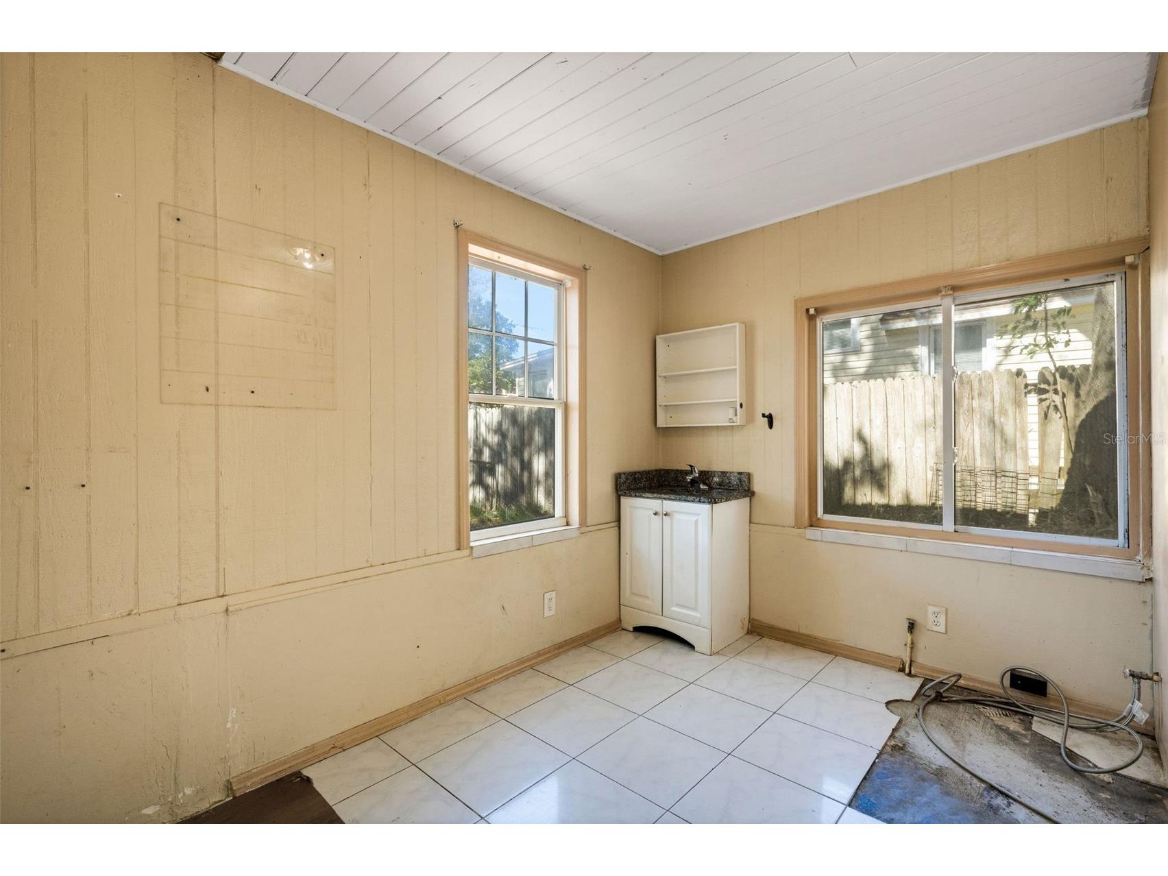 4560 68th Street N Saint Petersburg FL 33709 TB8467243 image16