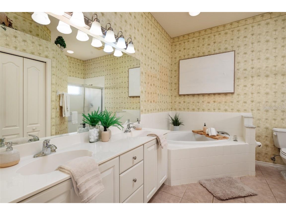 4560 Legacy Court Sarasota FL 34241 TB8456367 image16