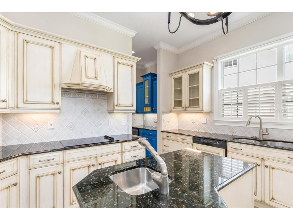 4561 Murcia Boulevard #13 Sarasota FL 34238 A4627867 image14