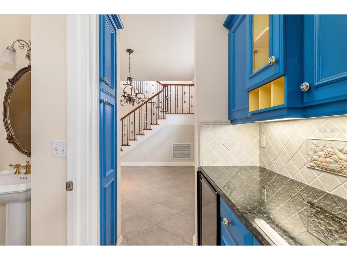 4561 Murcia Boulevard #13 Sarasota FL 34238 A4627867 image18