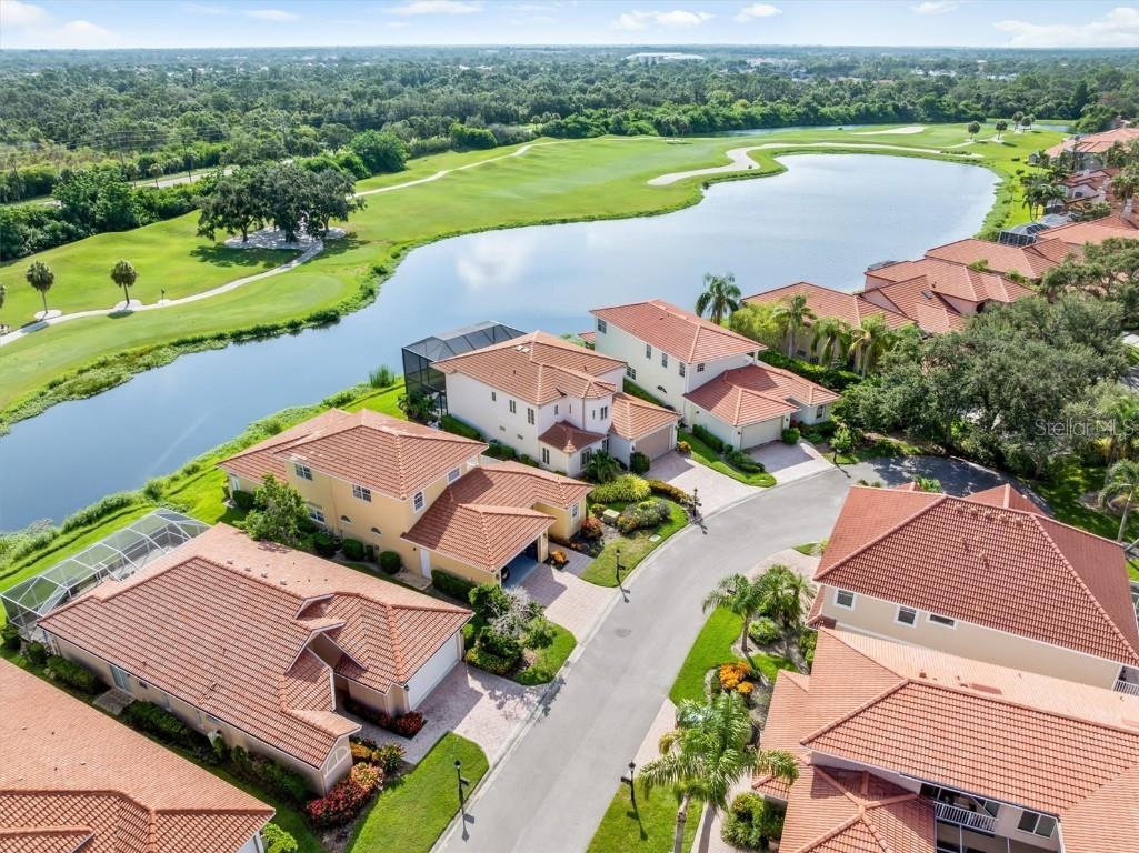 4561 Murcia Boulevard #13 Sarasota FL 34238 A4627867 image50