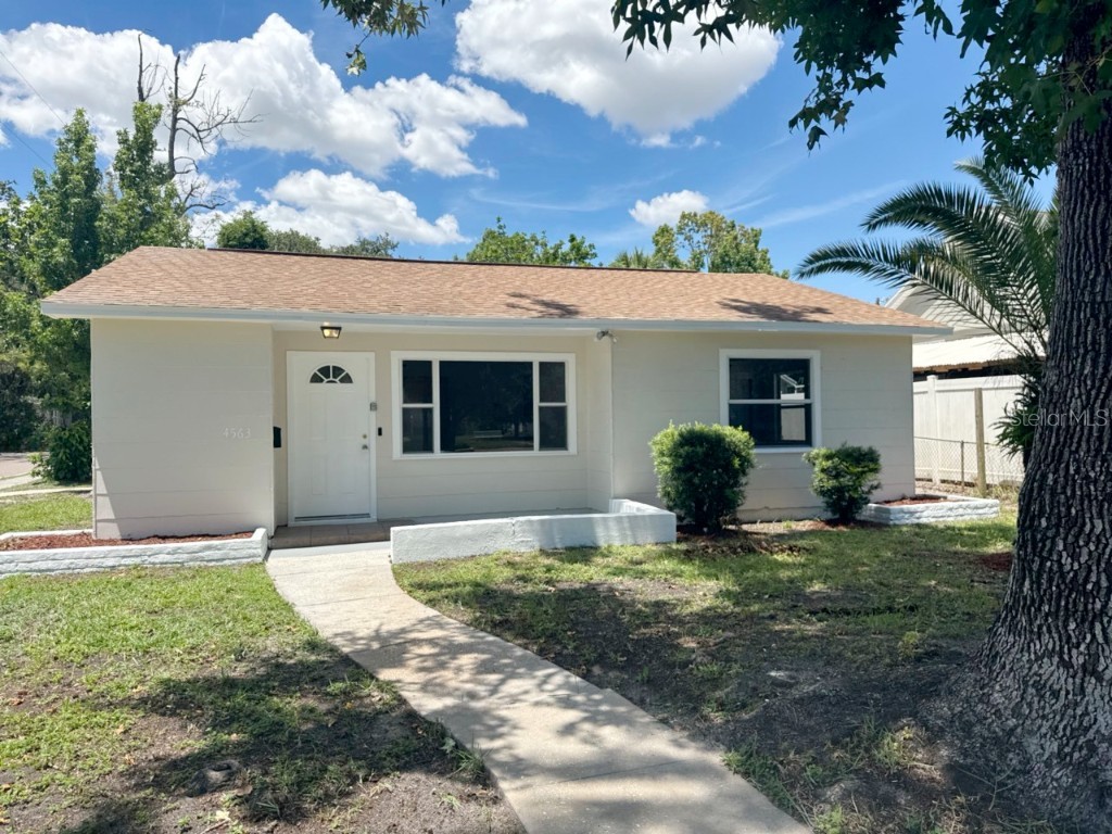 4563 18th Avenue S Saint Petersburg FL 33711 TB8416224 image1