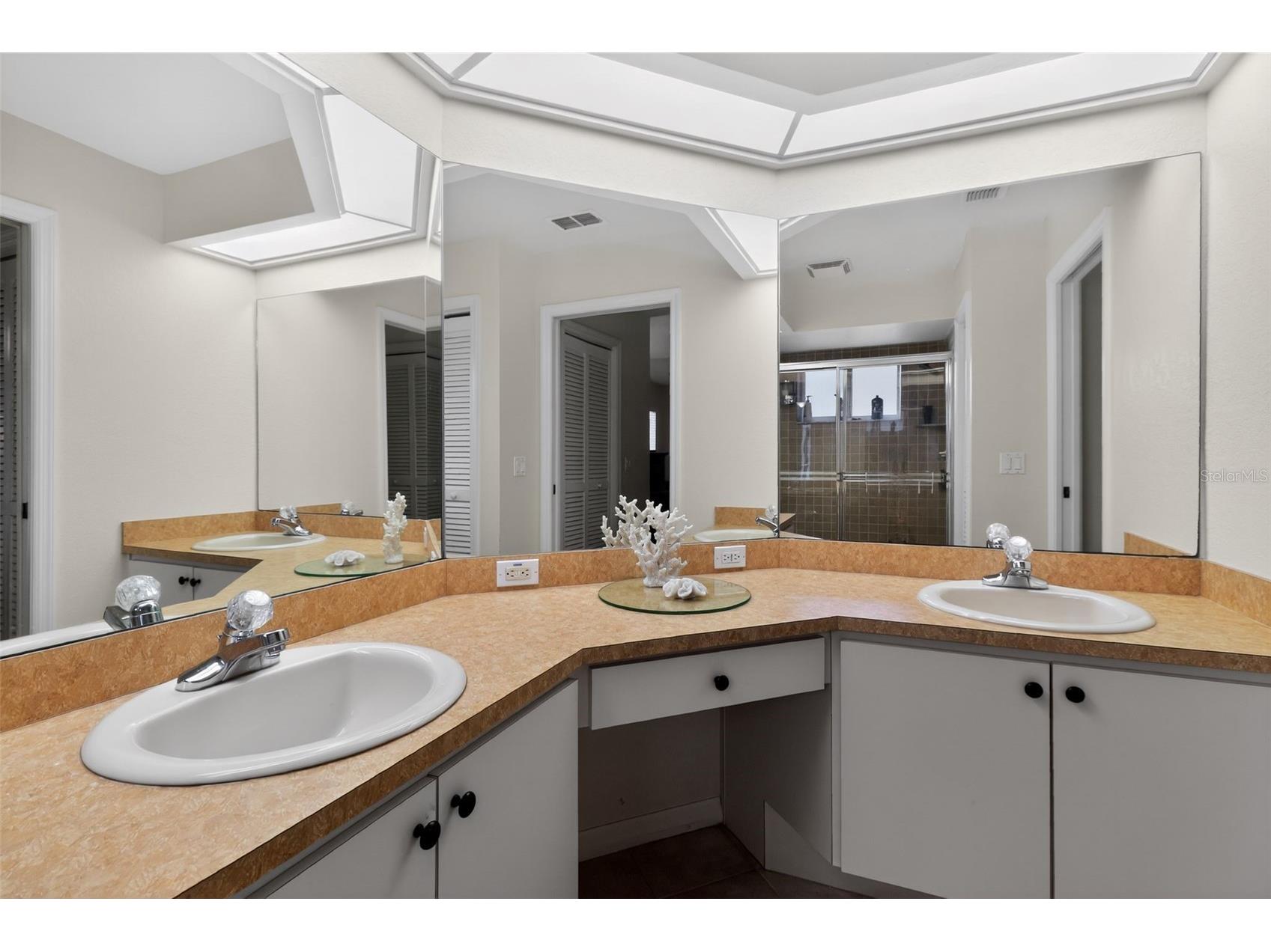 4563 Bayridge Court Spring Hill FL 34606 TB8473748 image18