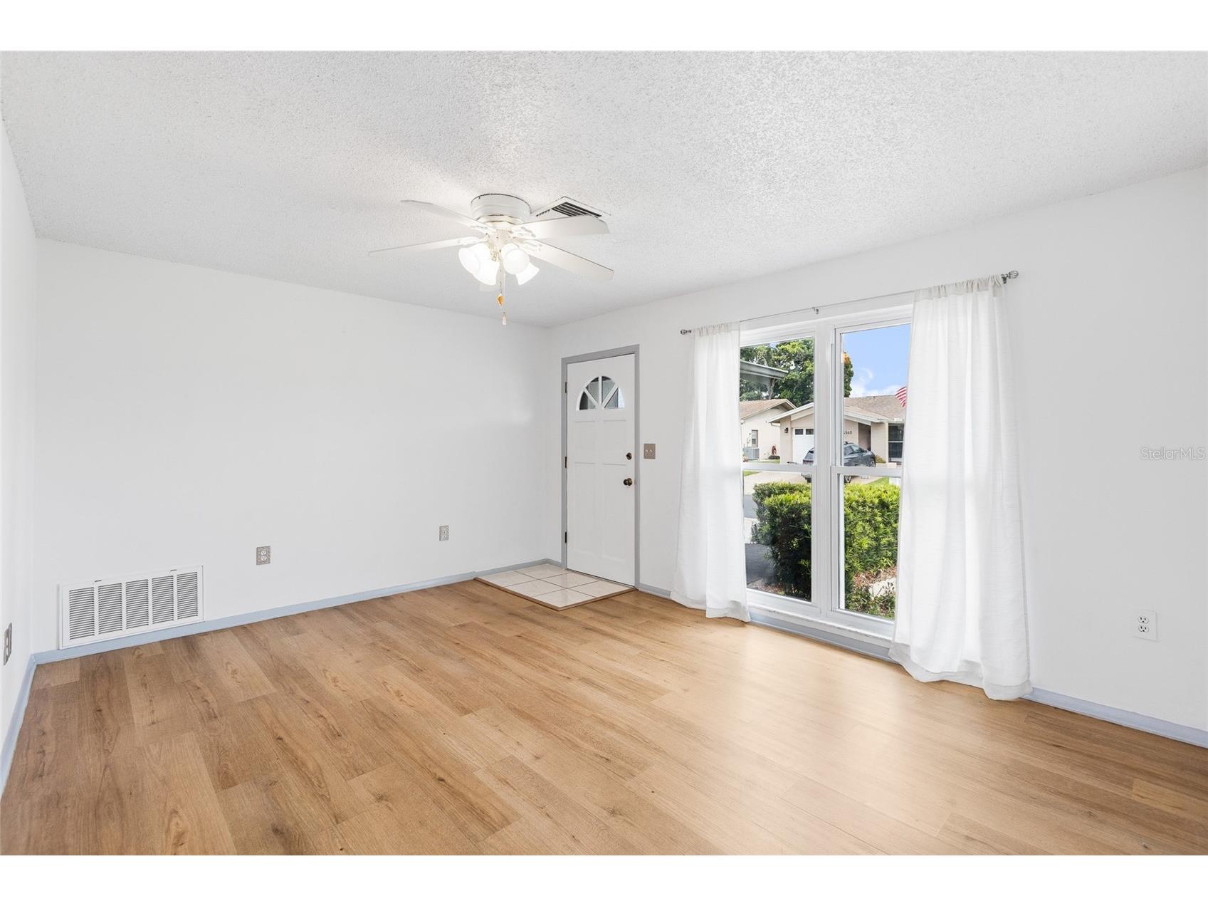 4563 Great Lakes Drive S Clearwater FL 33762 TB8507022 image7