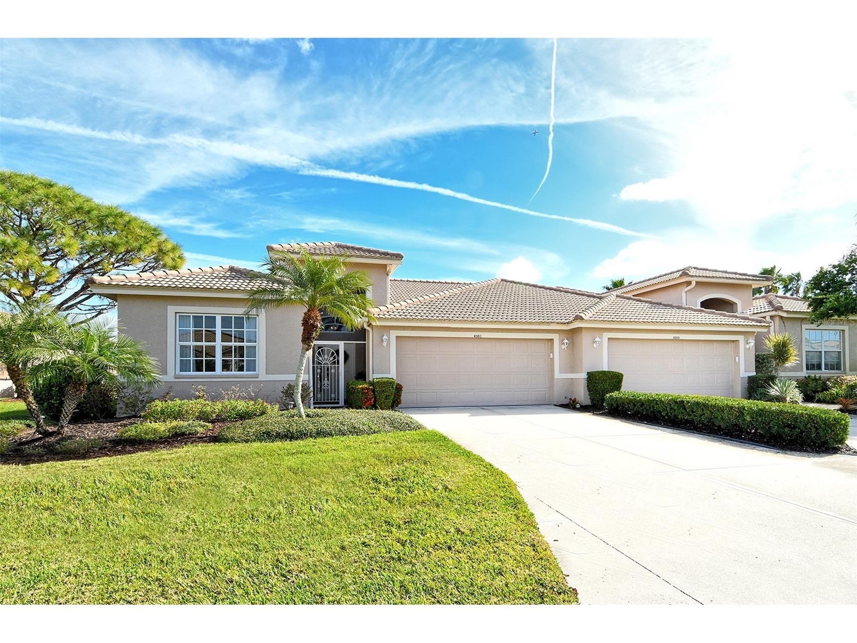 4563 Samoset Drive Sarasota FL 34241 A4677967 image1