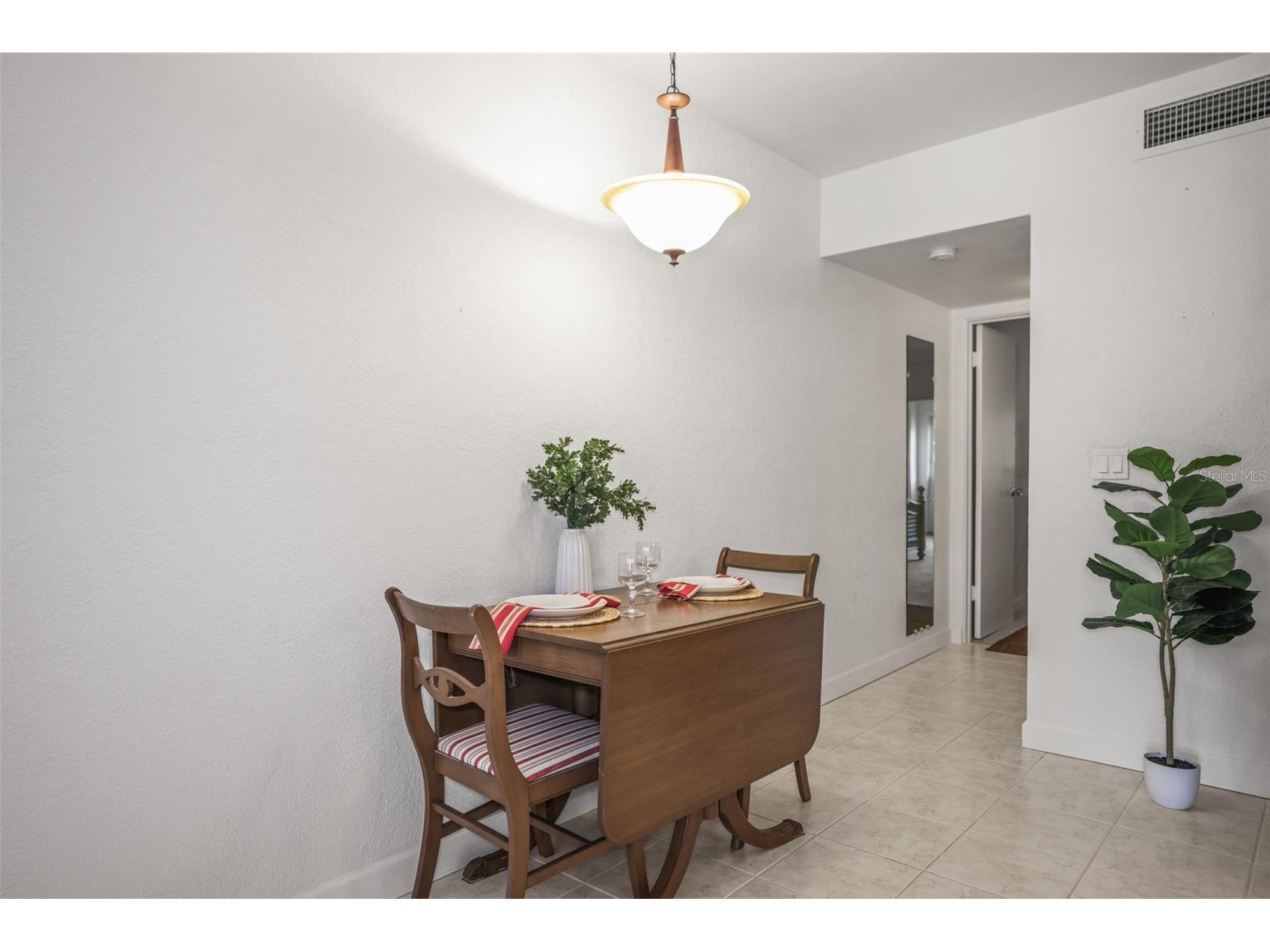 4565 Duhme Road #102 Saint Petersburg FL 33708 TB8509056 image7