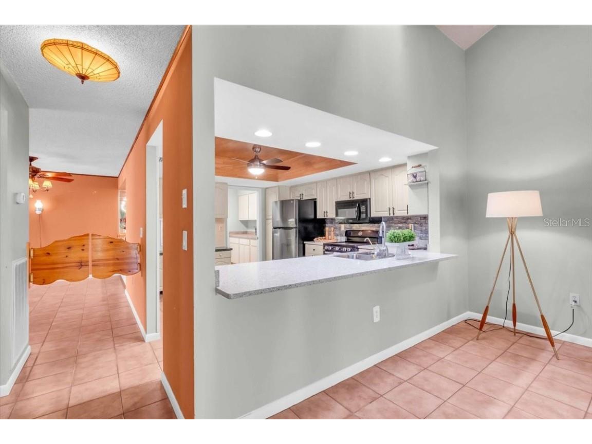 4565 Lakecrest Place #18 Sarasota FL 34233 A4668445 image12