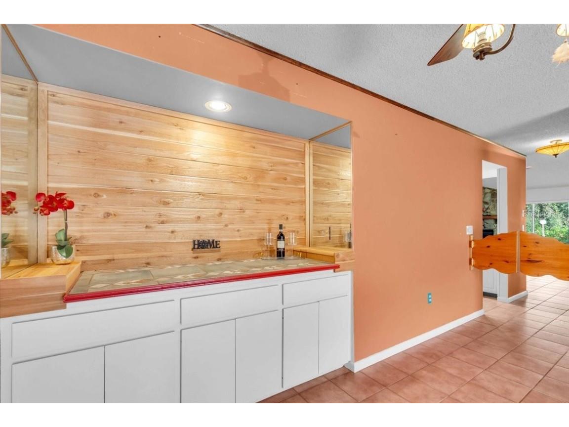 4565 Lakecrest Place #18 Sarasota FL 34233 A4668445 image23