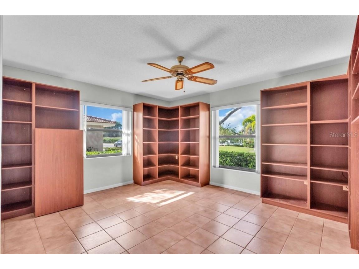4565 Lakecrest Place #18 Sarasota FL 34233 A4668445 image24