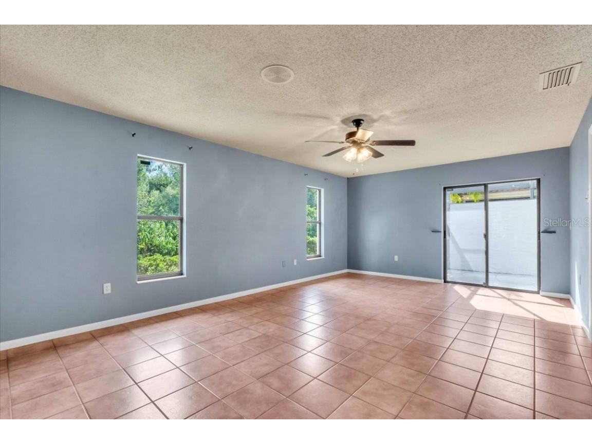 4565 Lakecrest Place #18 Sarasota FL 34233 A4668445 image26