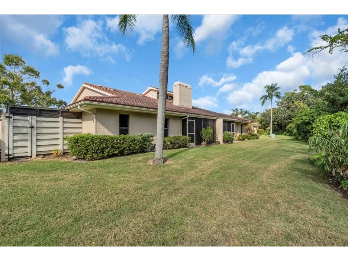 4565 Lakecrest Place #18 Sarasota FL 34233 A4668445 image34