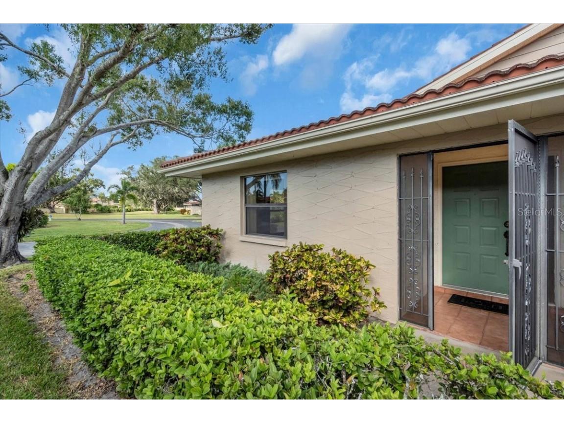 4565 Lakecrest Place #18 Sarasota FL 34233 A4668445 image4