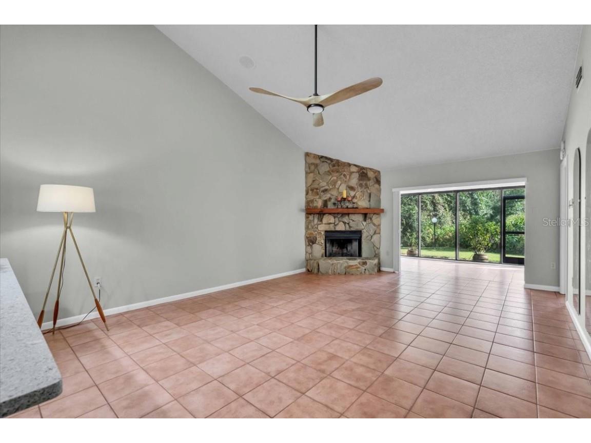 4565 Lakecrest Place #18 Sarasota FL 34233 A4668445 image7