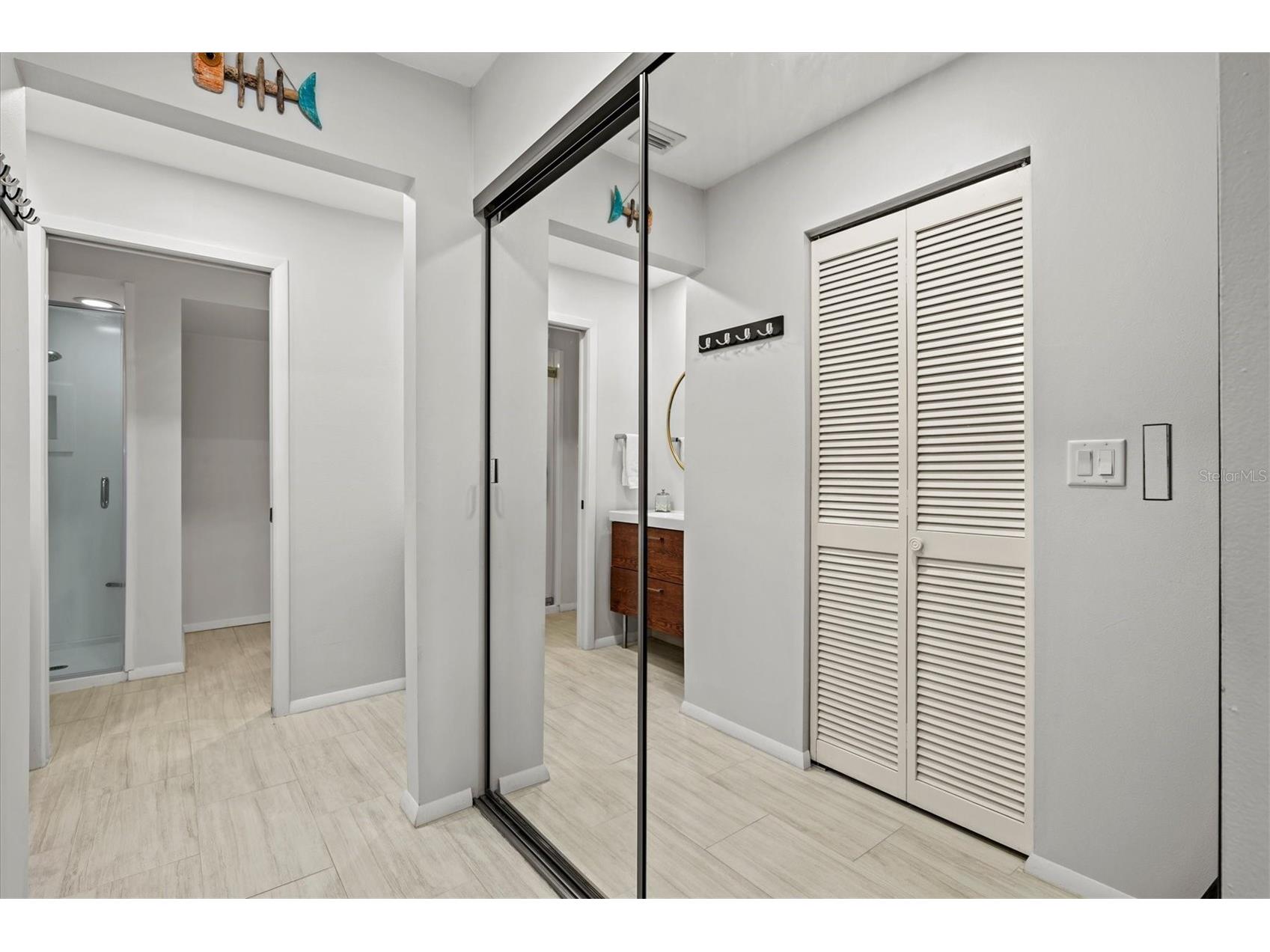 4566 Hidden View Place #7 Sarasota FL 34235 A4690147 image29