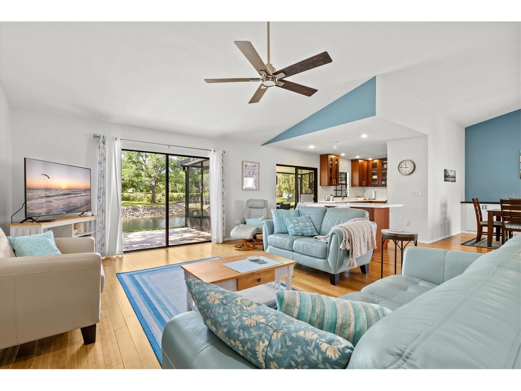 4566 Hidden View Place #7 Sarasota FL 34235 A4690147 image5