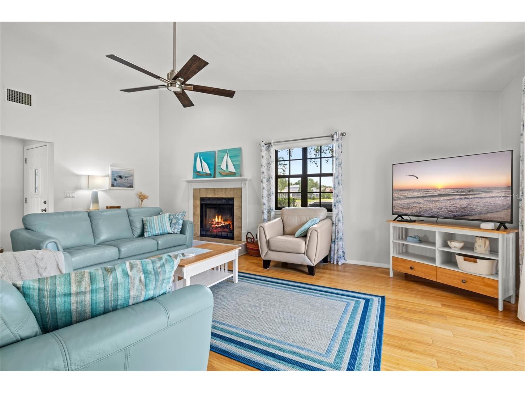 4566 Hidden View Place #7 Sarasota FL 34235 A4690147 image6