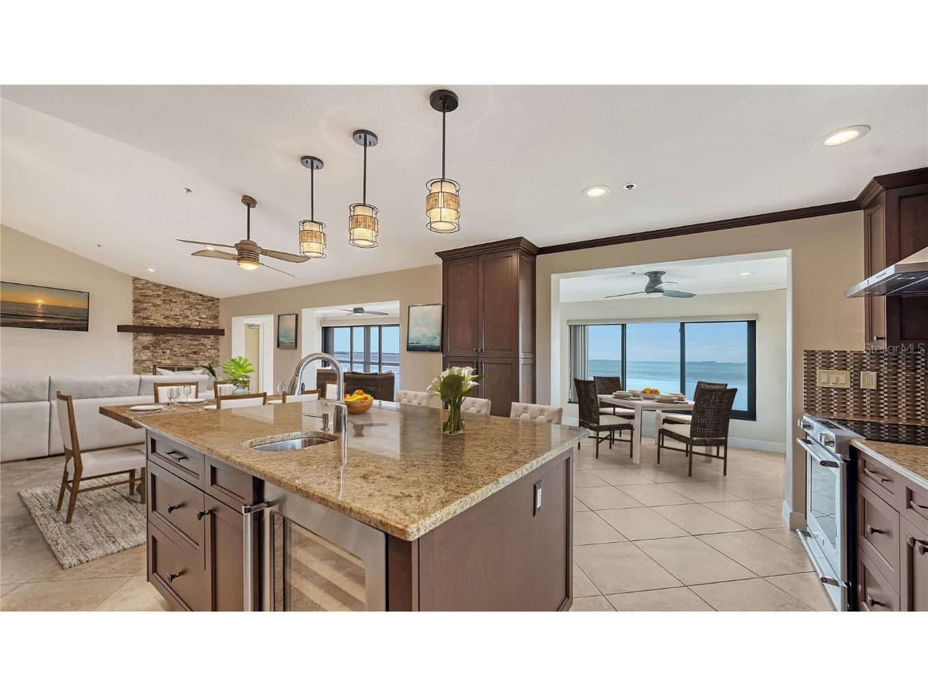 4567 Bay Club Drive Bradenton FL 34210 - SARASOTA BAY A4562712 image1