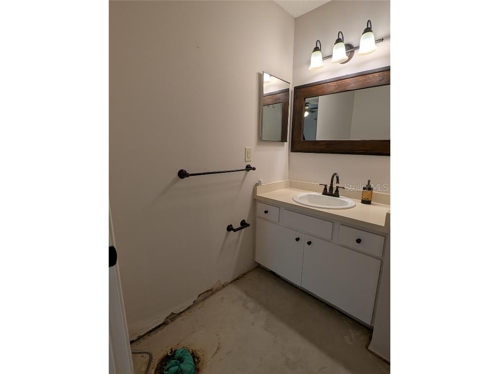 4567 Shoshone Trail #167 Sarasota FL 34233 A4673570 image14