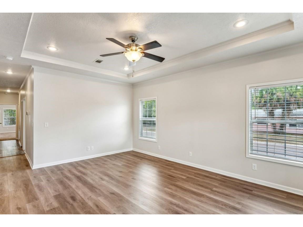 4568 18th Avenue S Saint Petersburg FL 33711 TB8375759 image14