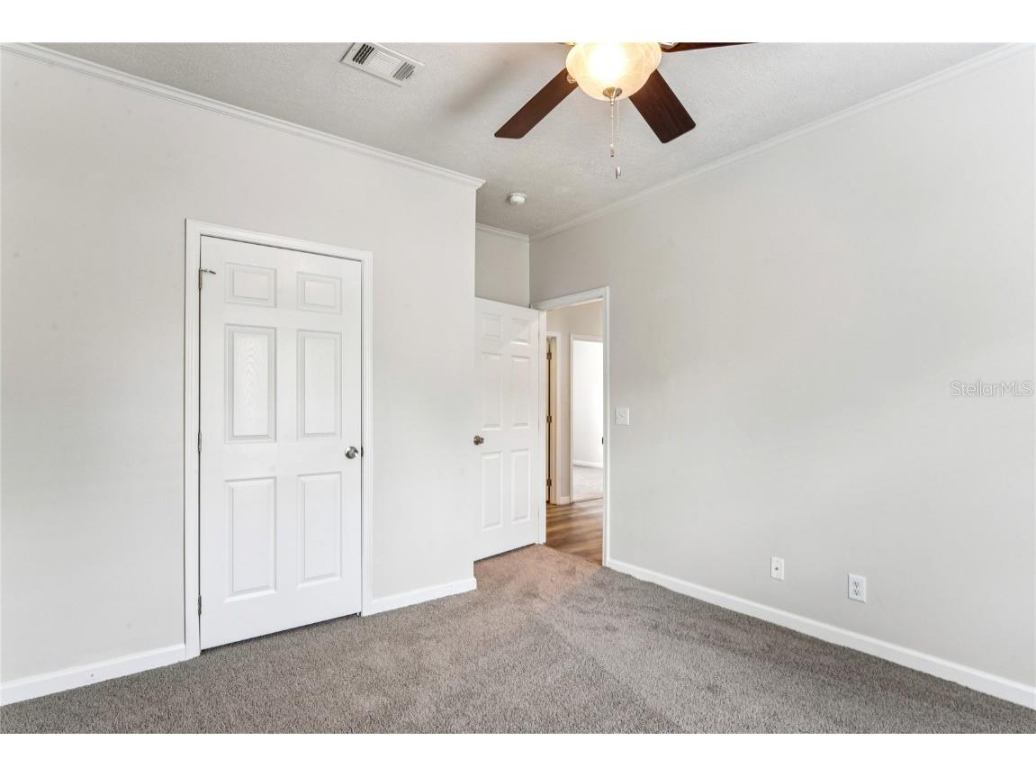 4568 18th Avenue S Saint Petersburg FL 33711 TB8375759 image5