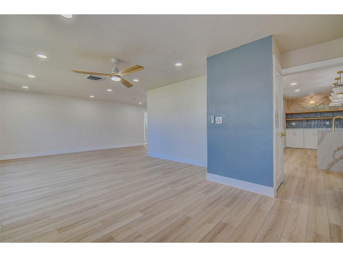 4568 40th Street S Saint Petersburg FL 33711 TB8434196 image15