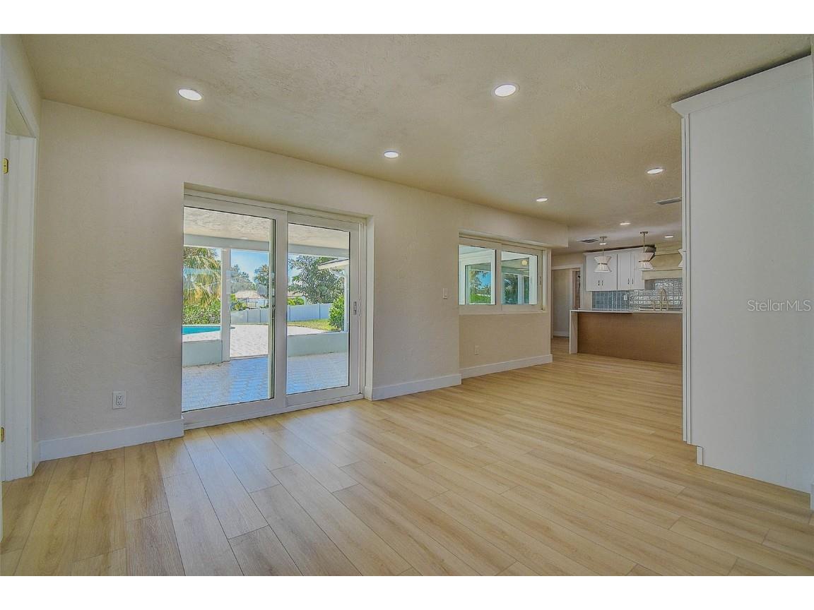 4568 40th Street S Saint Petersburg FL 33711 TB8434196 image20