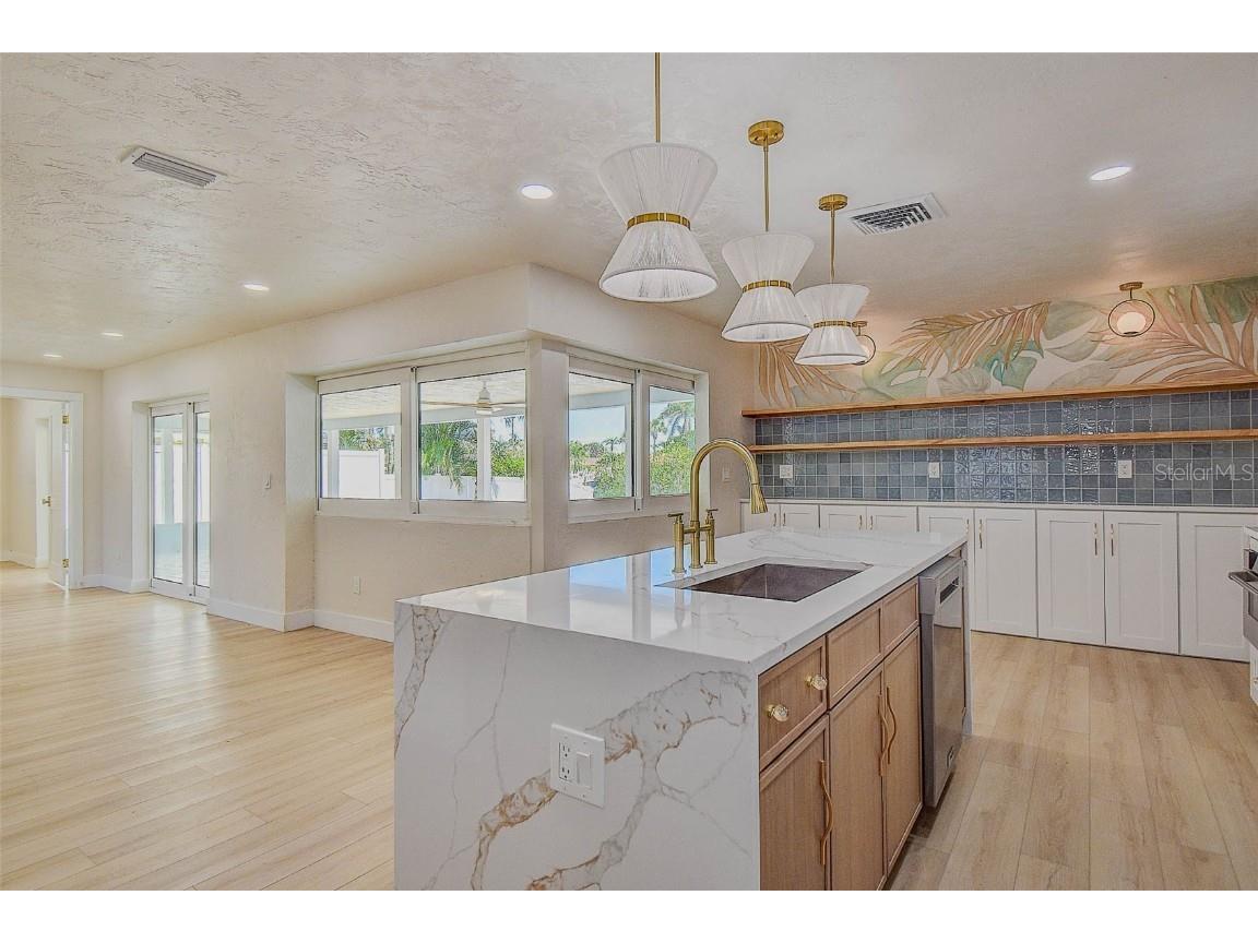 4568 40th Street S Saint Petersburg FL 33711 TB8434196 image33