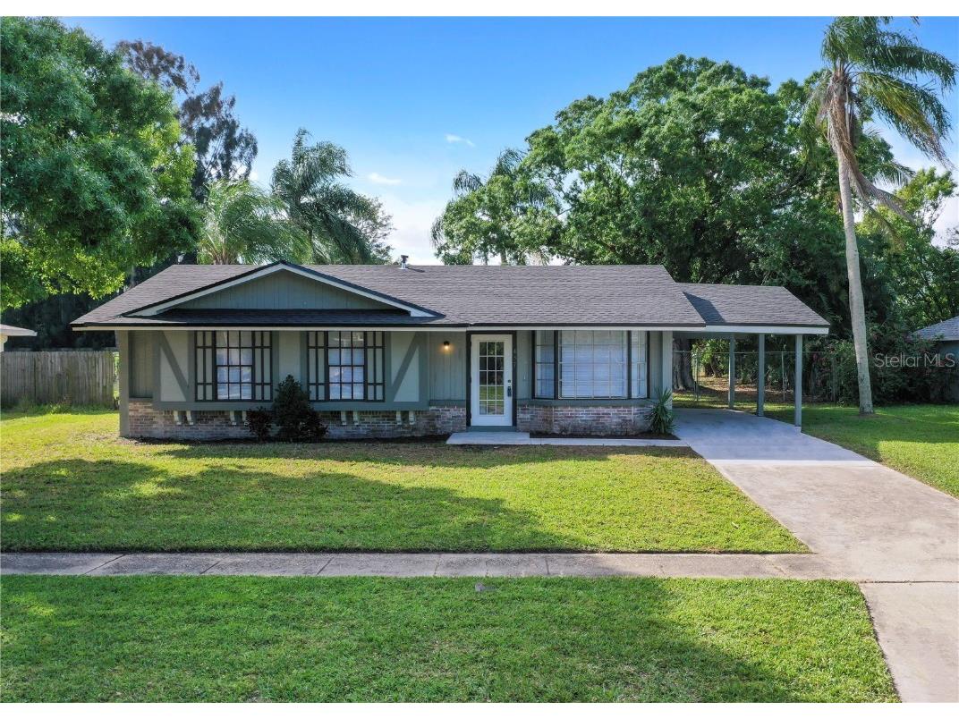 457 NE Camelot Drive Port Saint Lucie FL 34983 V4941142 image1