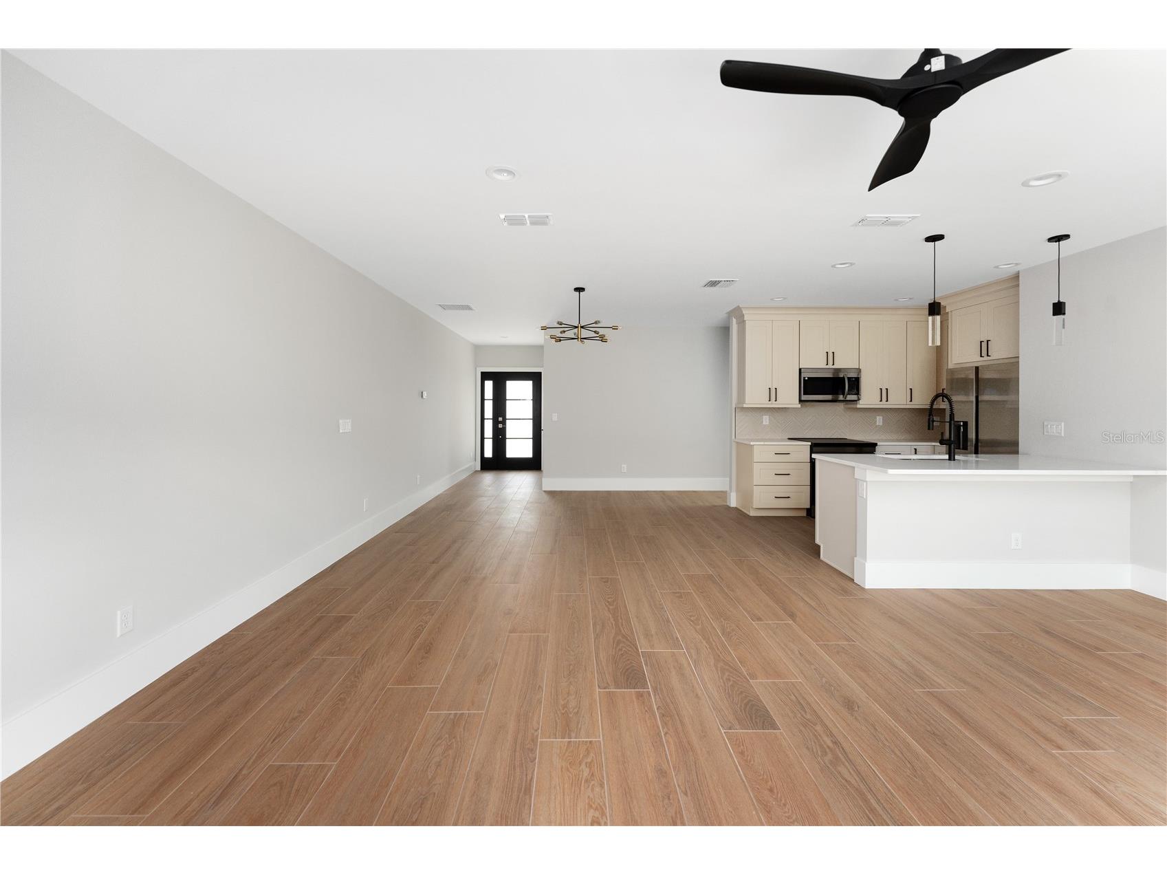 457 Riverview Avenue Sanford FL 32771 O6415125 image10