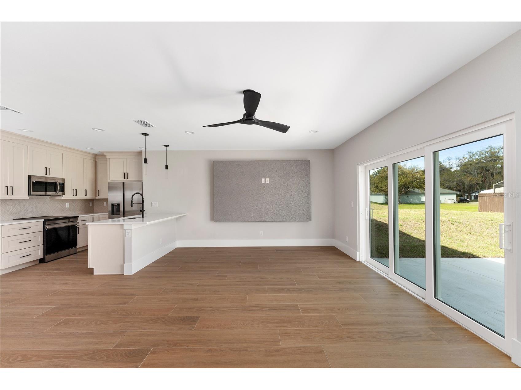 457 Riverview Avenue Sanford FL 32771 O6415125 image12
