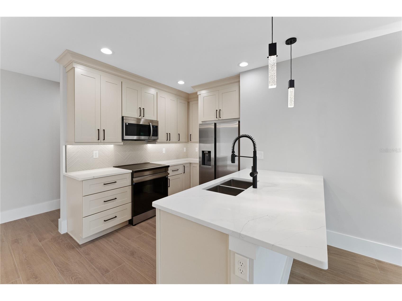 457 Riverview Avenue Sanford FL 32771 O6415125 image14