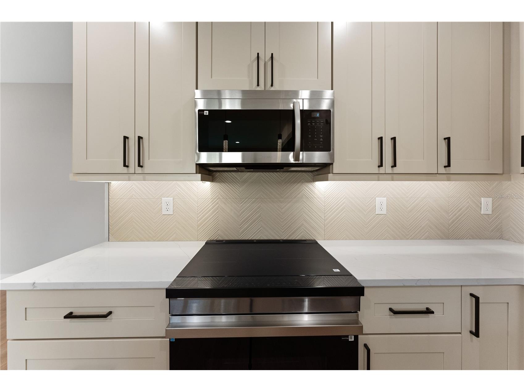 457 Riverview Avenue Sanford FL 32771 O6415125 image16