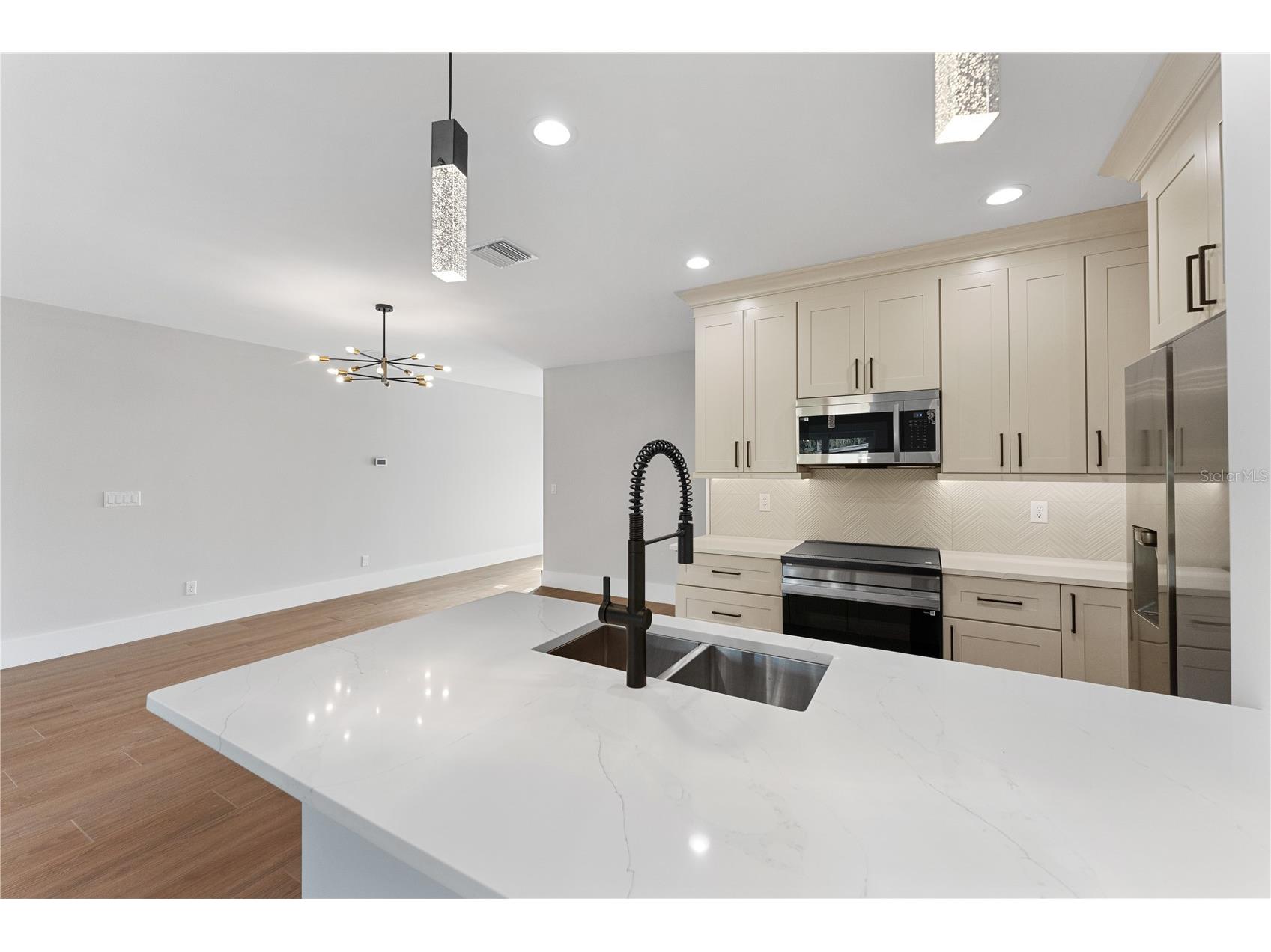 457 Riverview Avenue Sanford FL 32771 O6415125 image19