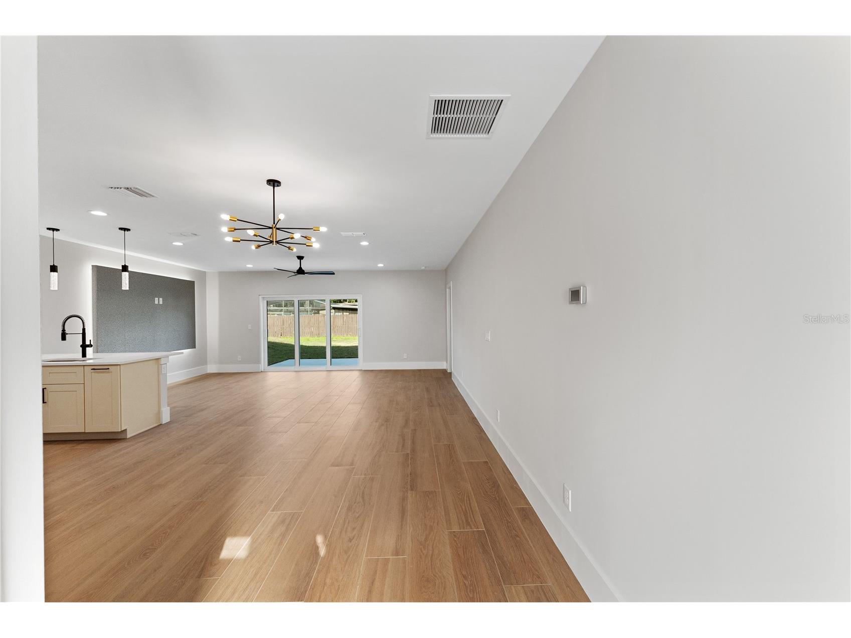 457 Riverview Avenue Sanford FL 32771 O6415125 image21
