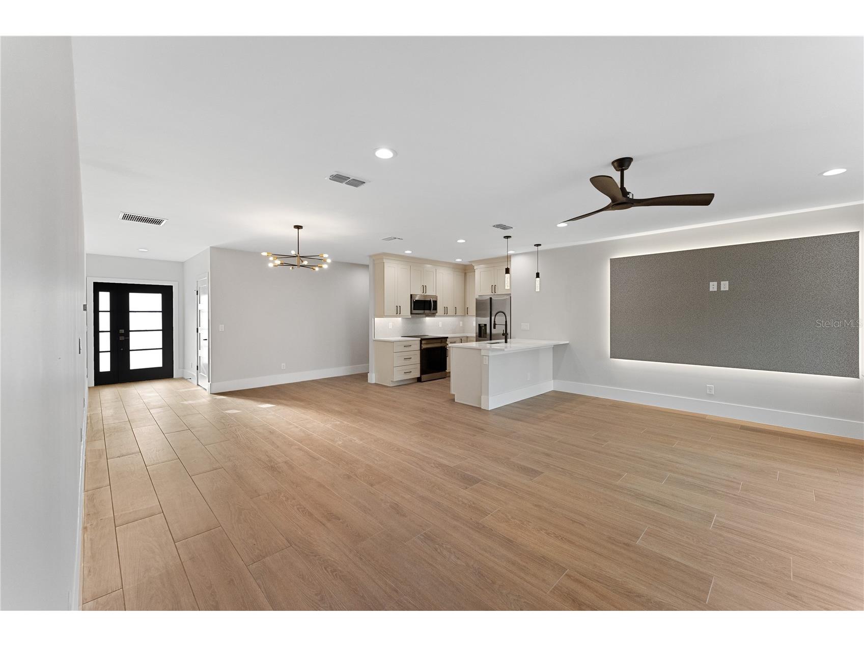 457 Riverview Avenue Sanford FL 32771 O6415125 image23