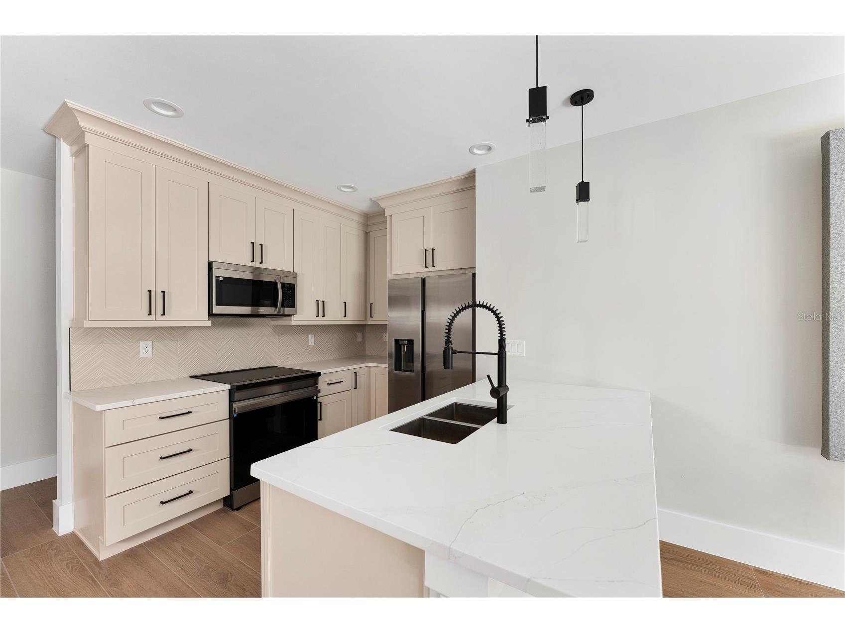 457 Riverview Avenue Sanford FL 32771 O6415125 image7