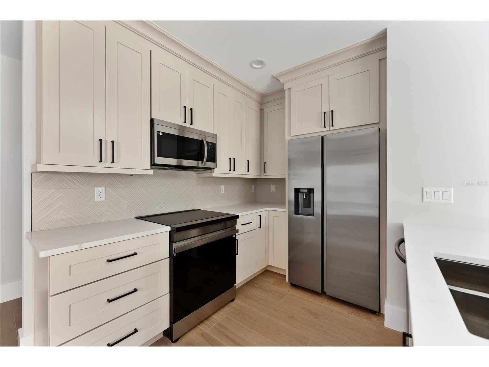 457 Riverview Avenue Sanford FL 32771 O6415125 image8