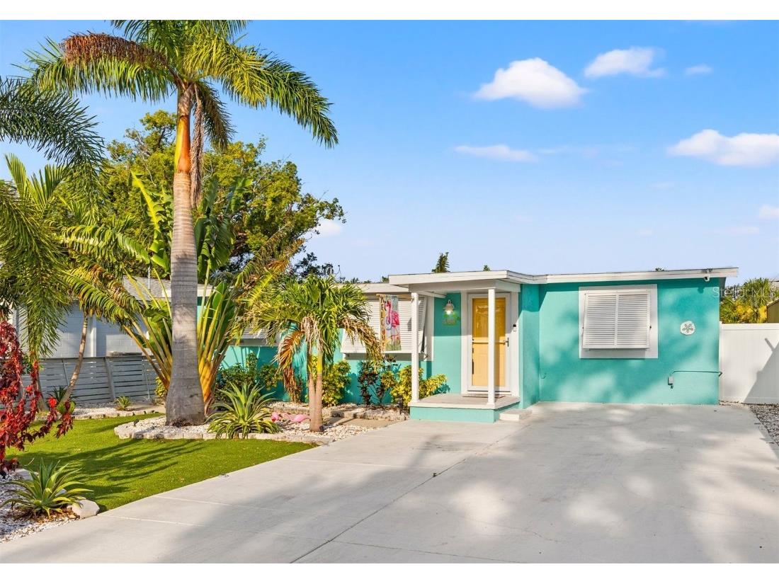 4570 67th Street N Saint Petersburg FL 33709 TB8391703 image1