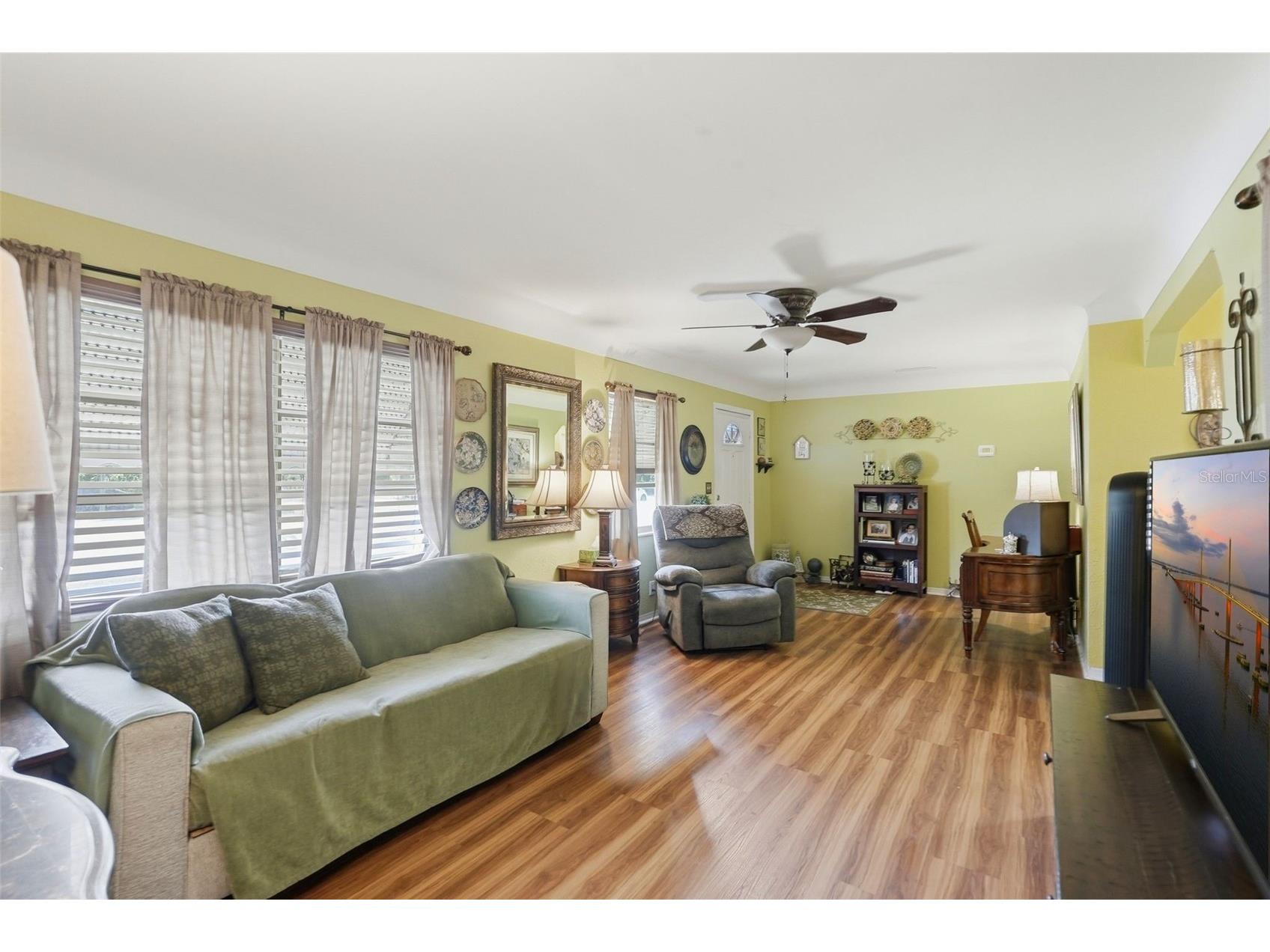4570 Haines Road N Saint Petersburg FL 33714 TB8518777 image10