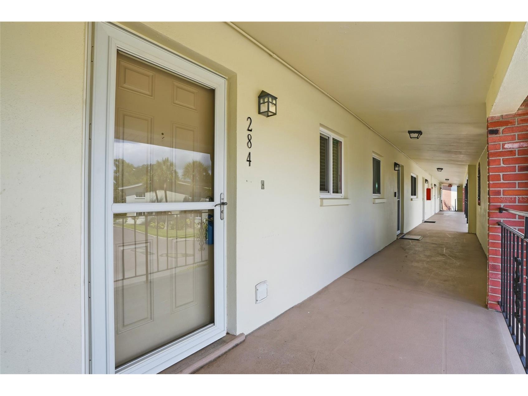 4570 Overlook Drive NE #284 Saint Petersburg FL 33703 TB8512726 image1