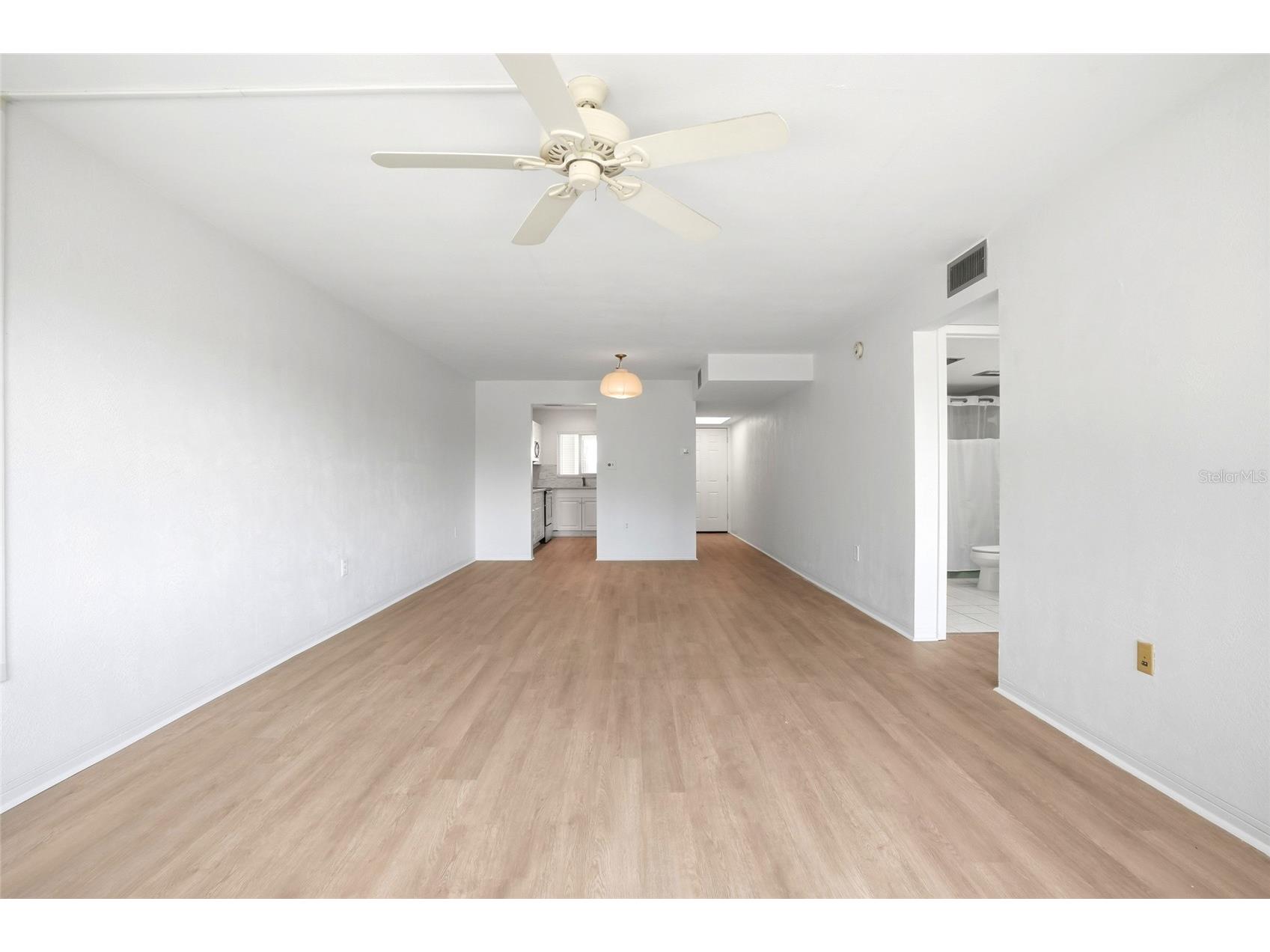 4570 Overlook Drive NE #284 Saint Petersburg FL 33703 TB8512726 image10