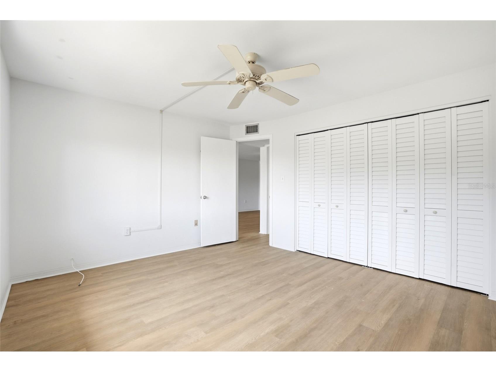 4570 Overlook Drive NE #284 Saint Petersburg FL 33703 TB8512726 image13