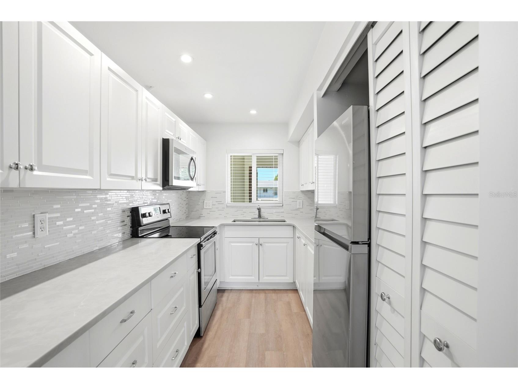 4570 Overlook Drive NE #284 Saint Petersburg FL 33703 TB8512726 image3