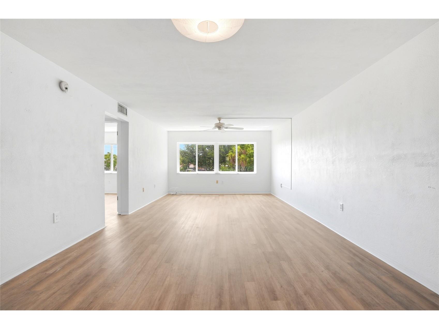 4570 Overlook Drive NE #284 Saint Petersburg FL 33703 TB8512726 image7