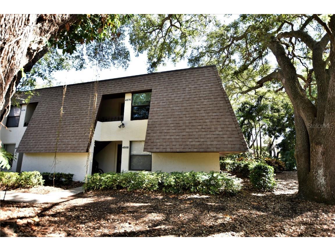 4570 Ringwood Meadow #2 Sarasota FL 34235 A4566690 image1