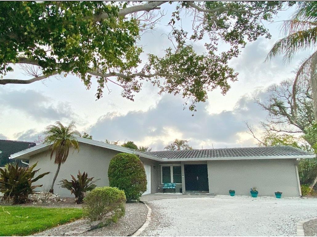 4571 Clearwater Harbor Drive S Largo FL 33770 G5094862 image1