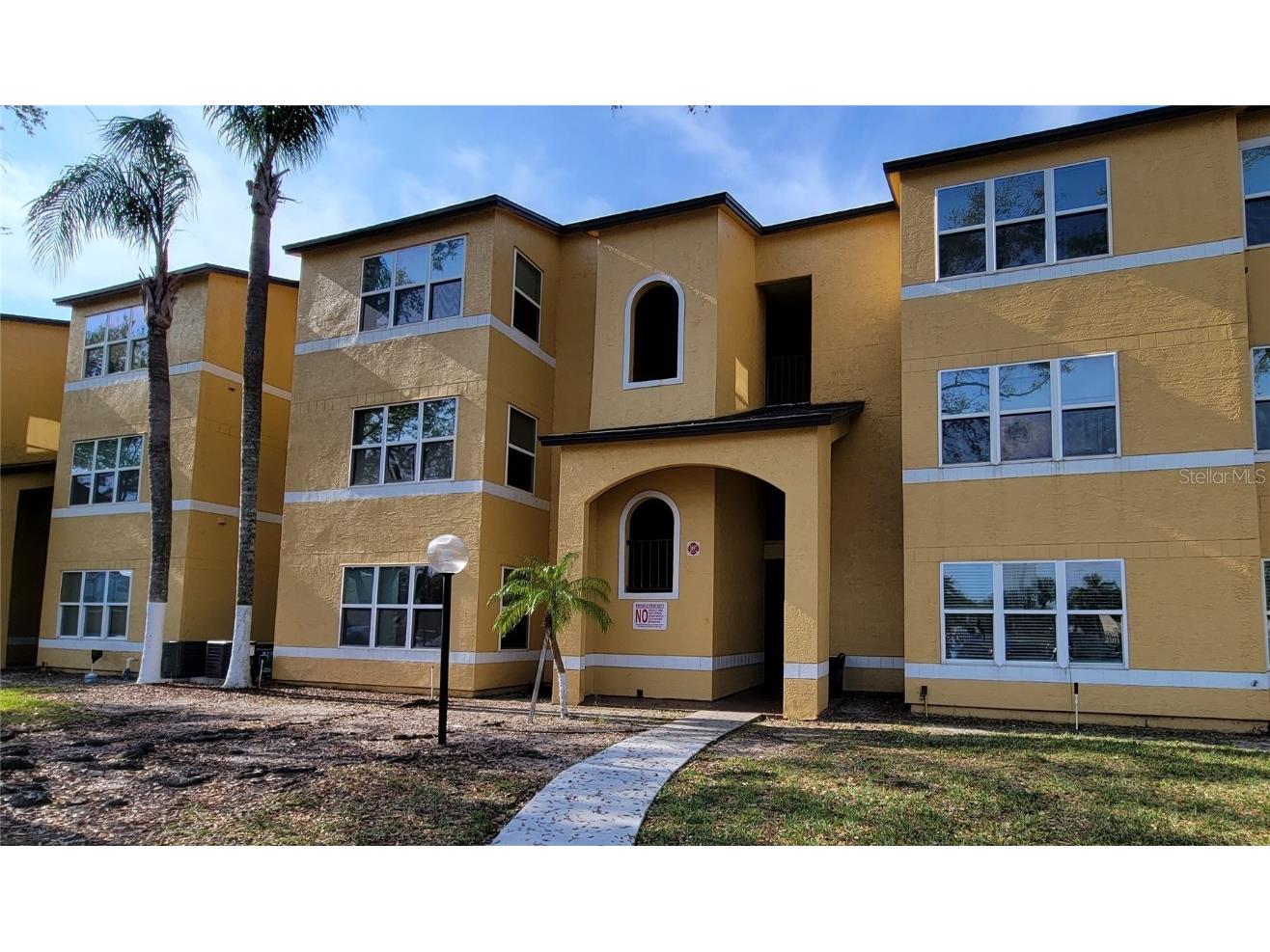 4572 Commander Drive #1216 Orlando FL 32822 O6189163 image1