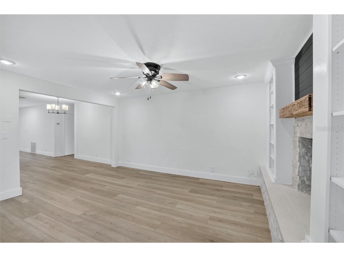 4573 20th Avenue N Saint Petersburg FL 33713 TB8454969 image16